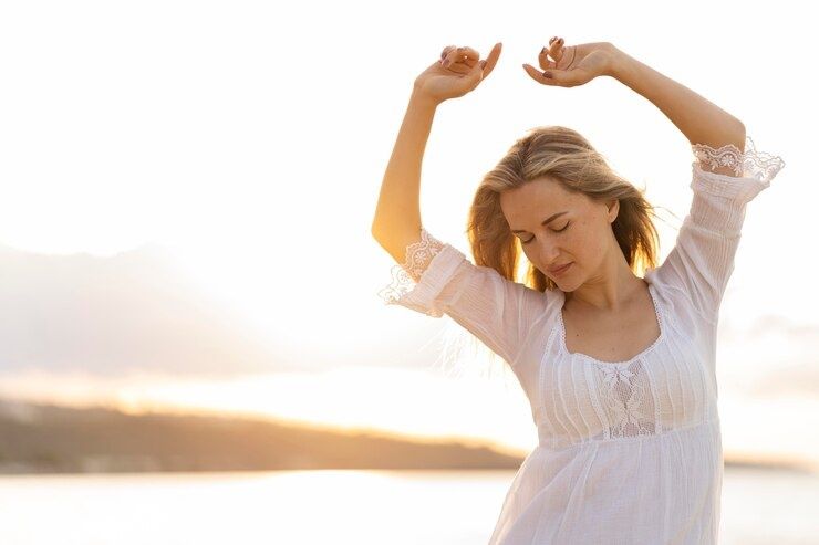 Что происходит с женщиной после расставания: этапы и эмоции