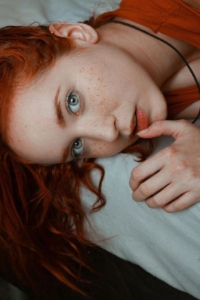 Почему мысли о другом человеке не покидают вас: причины и решения