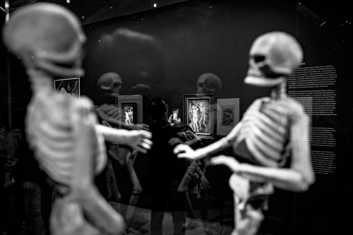 Маска нарцисса: за гранью блестящего фасада