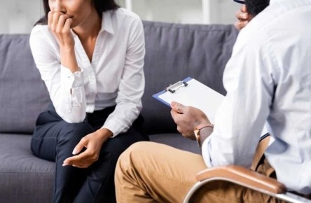 Как психология влияет на личные отношения и эмоции