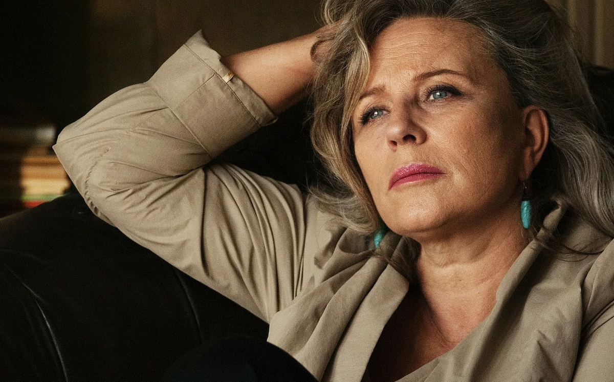 Когда правда обрушивается на вдову: Шокирующая история Нины