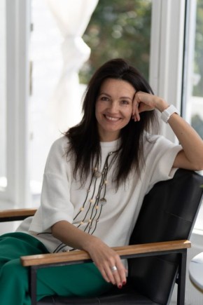 Можно ли психологам делиться историями клиентов и как это делает их работу понятнее?