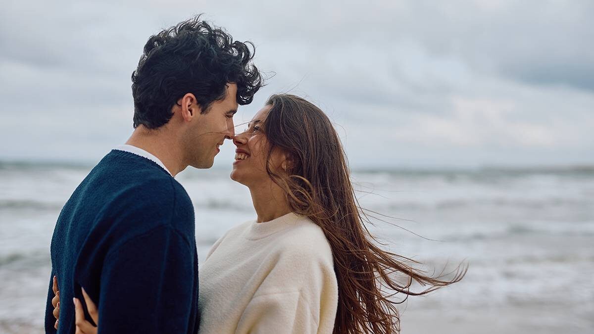 Как девушкам сделать первый шаг при знакомстве: советы психолога