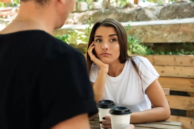 Почему разговоры о погоде могут разрушить отношения