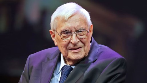 Олег Басилашвили: размышления о жизни, наполненной ролями и заблудшими дорогами