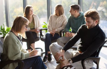 Корпоративная психология: как стать востребованным специалистом в 2026 году