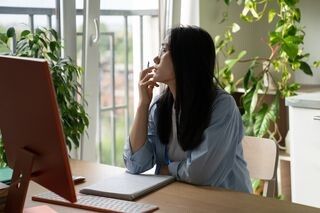 Что стоит за прокрастинацией: психологи объясняют причины и решения